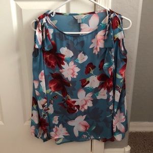 Floral blouse for women